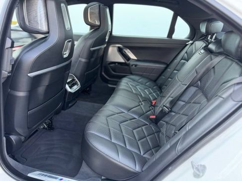 Used 2024 BMW 740i xDrive AWD/4WD image 22
