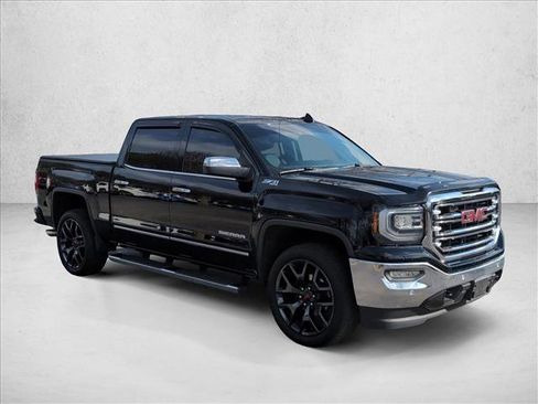Used 2018 GMC Sierra 1500 SLT image 3