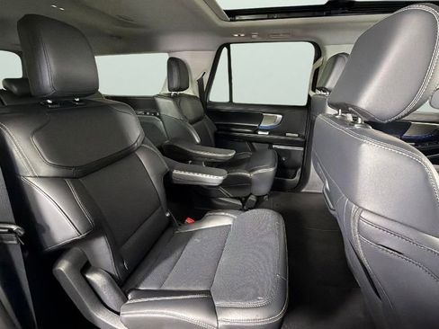 Used 2025 Ford Expedition Max Platinum AWD/4WD image 35