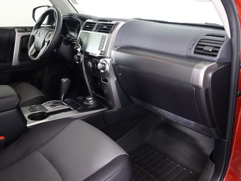 Used 2022 Toyota 4Runner SR5 Premium image 58