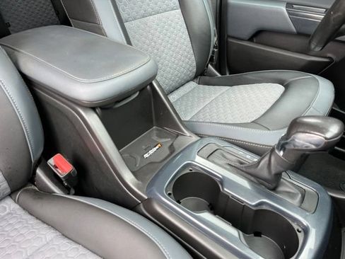 Used 2022 Chevrolet Colorado Z71 RWD image 28