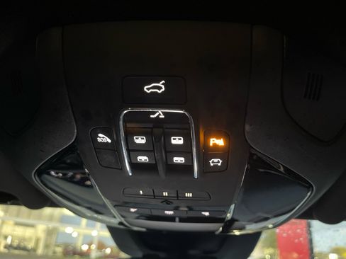 Used 2021 Maserati Levante image 62