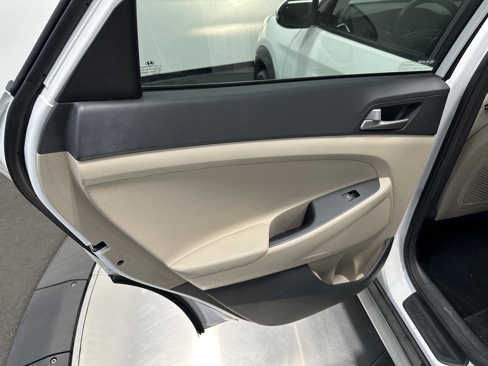 Used 2018 Hyundai Tucson Value AWD/4WD image 23