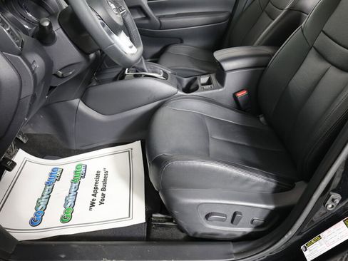 Used 2017 Nissan Rogue SL image 13