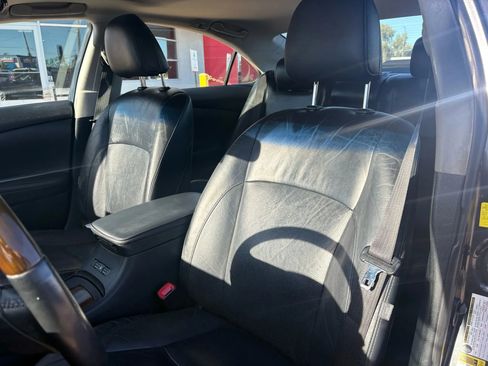 Used 2011 Lexus ES 350 image 12