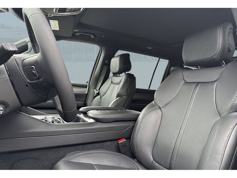 New 2026 Jeep Grand Wagoneer Limited AWD/4WD image 12