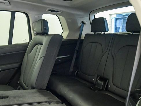 Used 2019 BMW X7 xDrive40i w/ Cold Weather Package AWD/4WD image 19