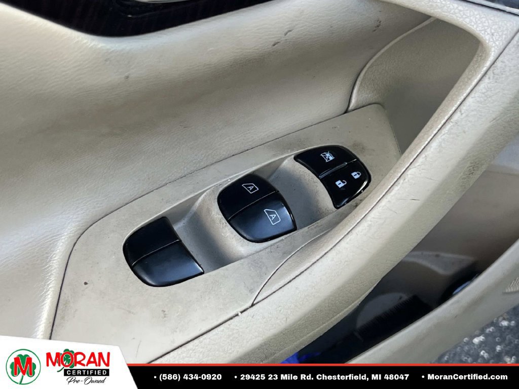 Used 2013 Nissan Altima 2.5 SL w/ 2.5 Moonroof Pkg FWD image 14