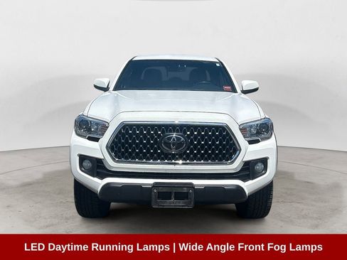 Used 2019 Toyota Tacoma TRD Off-Road w/ Technology Package AWD/4WD image 8
