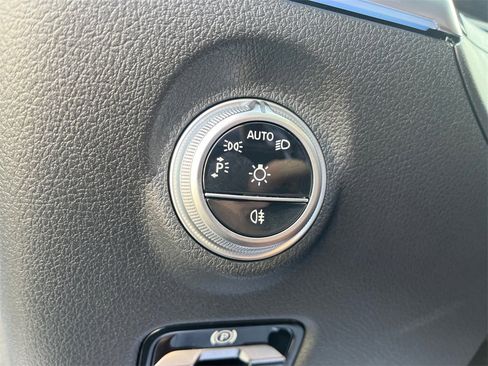 Certified 2025 Mercedes-Benz C 300 4MATIC Sedan image 23