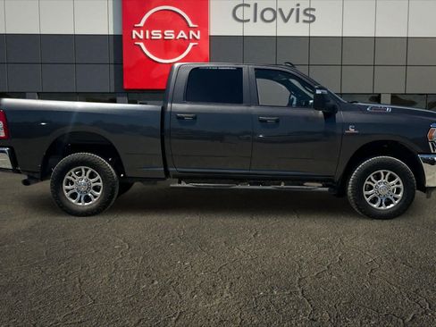 Used 2024 RAM 2500 Tradesman w/ Chrome Appearance Group AWD/4WD image 9