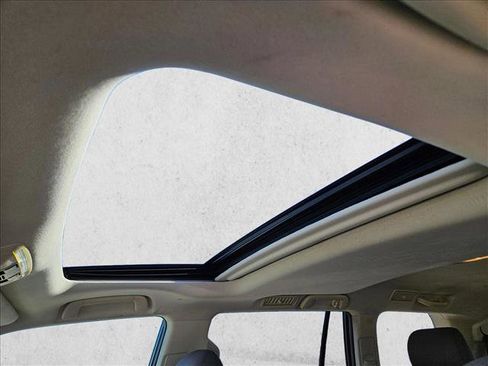 Used 2021 Lexus GX 460 Premium w/ Premium Package image 17