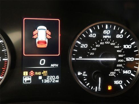 Used 2024 Subaru Ascent Premium w/ Convenience Package image 16