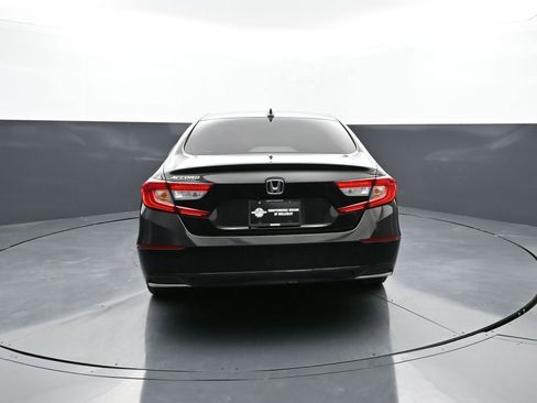 Used 2018 Honda Accord EX image 6