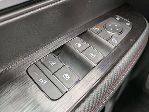 New 2026 Nissan Kicks SR w/ Cold Weather Package FWD image 23