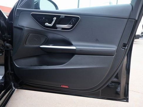 Used 2025 Mercedes-Benz C 300 4MATIC Sedan image 12