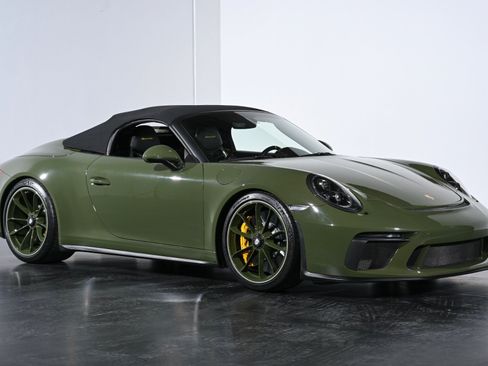 Used 2019 Porsche 911 Speedster RWD image 27