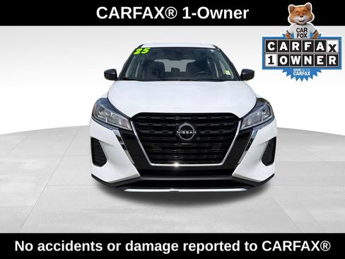 Used 2025 Nissan Kicks Play S FWD image 2