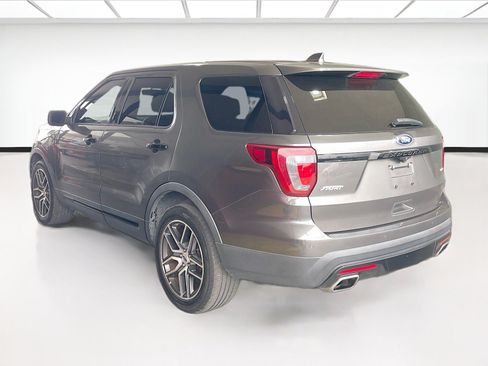 Used 2017 Ford Explorer Sport w/ Equipment Group 401A AWD/4WD image 6