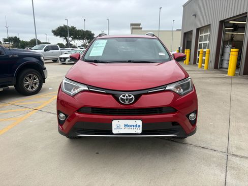 Used 2016 Toyota RAV4 XLE AWD/4WD image 3