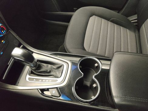 Used 2018 Ford Edge SE AWD/4WD image 26
