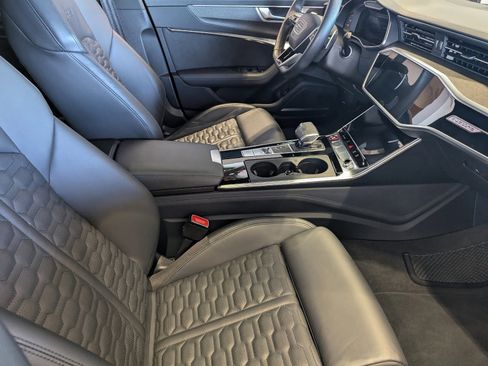 Used 2023 Audi RS 6 w/ Executive Package image 10