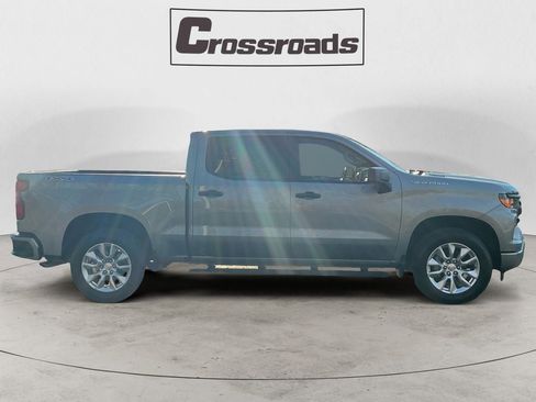 Used 2026 Chevrolet Silverado 1500 Custom image 6