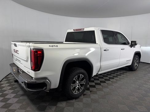 Used 2025 GMC Sierra 1500 SLT AWD/4WD image 8