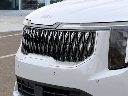 New 2026 Kia Carnival EX FWD image 12