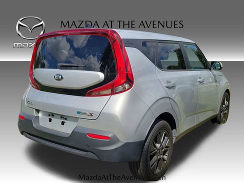 Used 2021 Kia Soul S FWD image 11