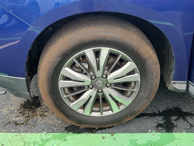 Used 2019 Nissan Pathfinder S AWD/4WD image 31
