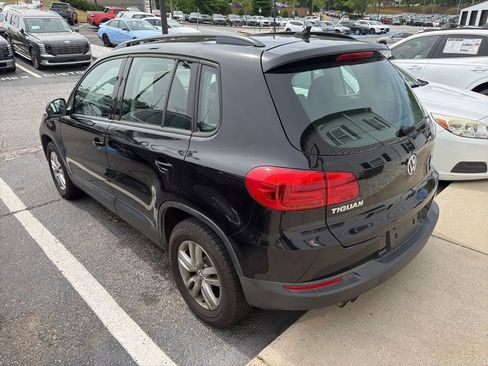 Used 2017 Volkswagen Tiguan S image 3