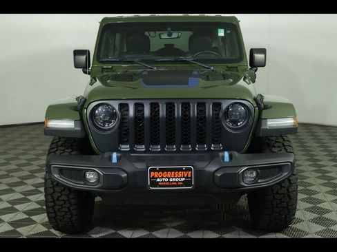 Used 2023 Jeep Wrangler Unlimited Rubicon 4xe w/ Cold Weather Group AWD/4WD image 10