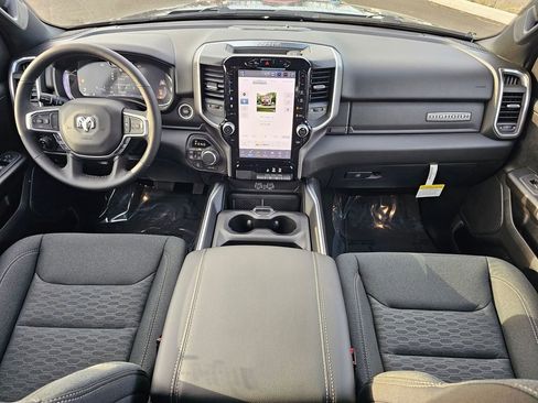 New 2026 RAM 1500 Big Horn AWD/4WD image 10