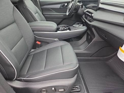 New 2026 Buick Enclave Sport Touring w/ Power Package image 28