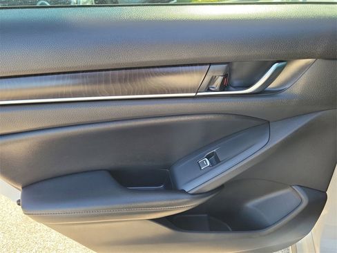 Used 2019 Honda Accord EX-L image 15