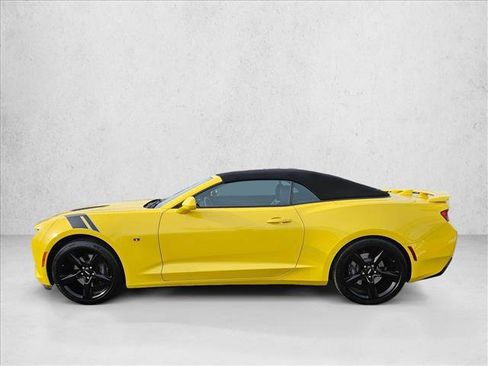 Used 2017 Chevrolet Camaro SS image 9