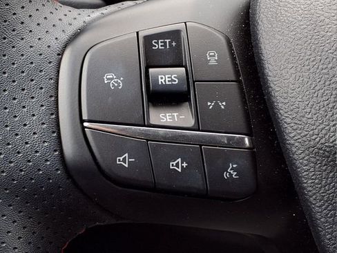 Used 2025 Ford Escape ST-Line w/ Tech Pack #1 AWD/4WD image 24