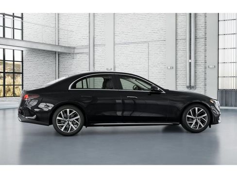 Certified 2024 Mercedes-Benz E 350 4MATIC Sedan image 17
