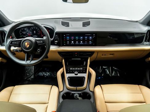 New 2026 Porsche Cayenne image 21