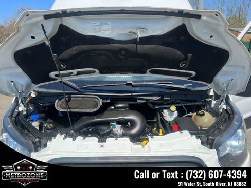 Used 2019 Ford Transit 250 148 High Roof RWD image 32