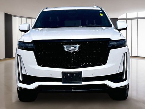 Used 2023 Cadillac Escalade ESV Sport Platinum w/ LPO, ONYX Package AWD/4WD image 3