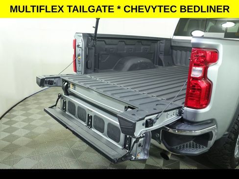 Used 2025 Chevrolet Silverado 2500 LT w/ Safety Package AWD/4WD image 11