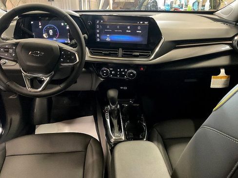 New 2026 Chevrolet Trax ACTIV w/ Sunroof Package image 3