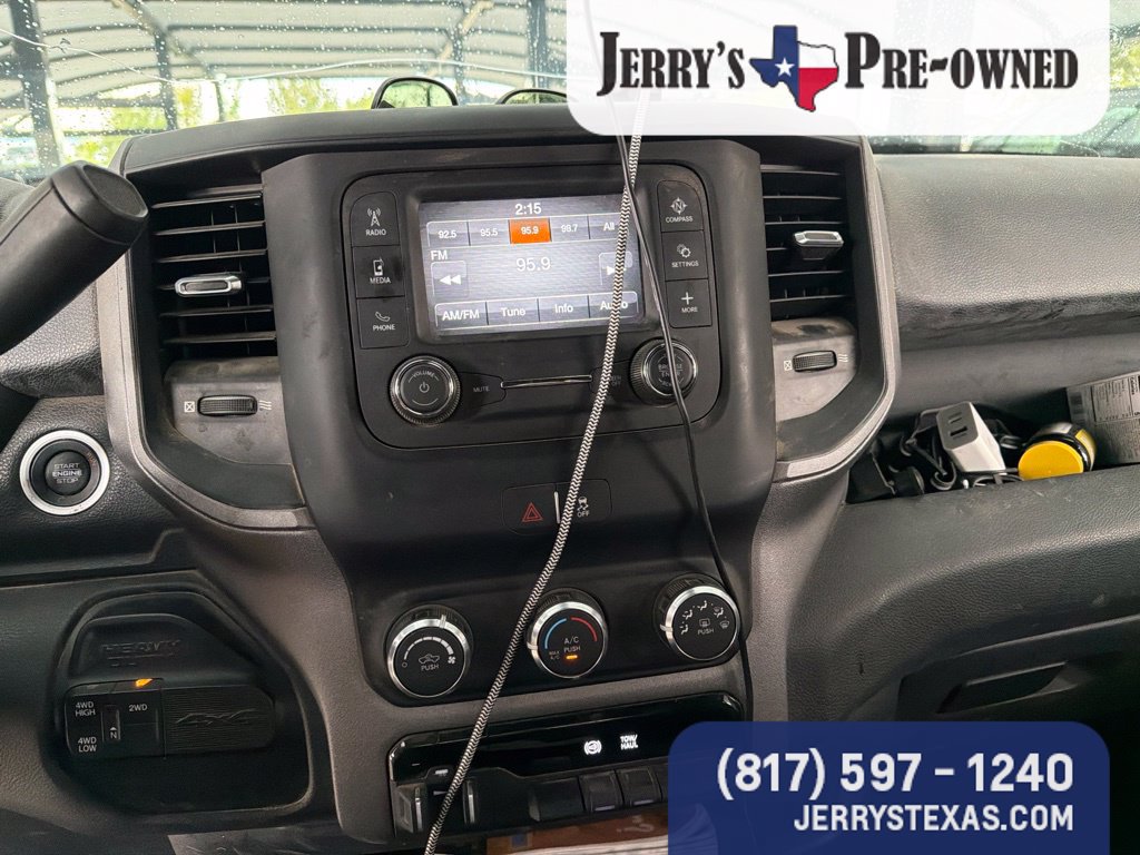 Used 2022 RAM 3500 Tradesman w/ Chrome Appearance Group AWD/4WD image 10