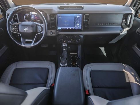 Used 2022 Ford Bronco Wildtrak image 26