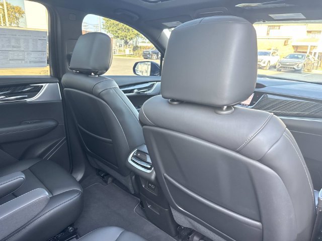 Certified 2024 Cadillac XT6 Premium Luxury AWD/4WD image 25