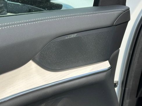 New 2025 Volvo EX90 Ultra image 18