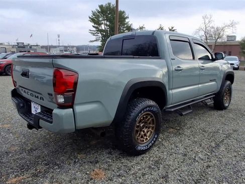 Used 2023 Toyota Tacoma TRD Sport image 8