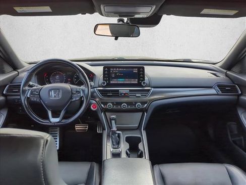 Used 2018 Honda Accord Sport image 19